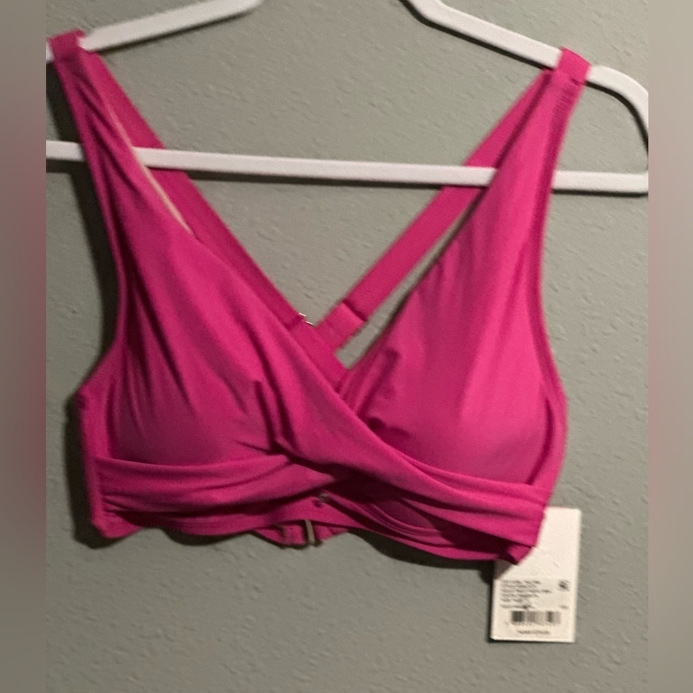 NWT Alex Marie Magenta Twist Front Bra